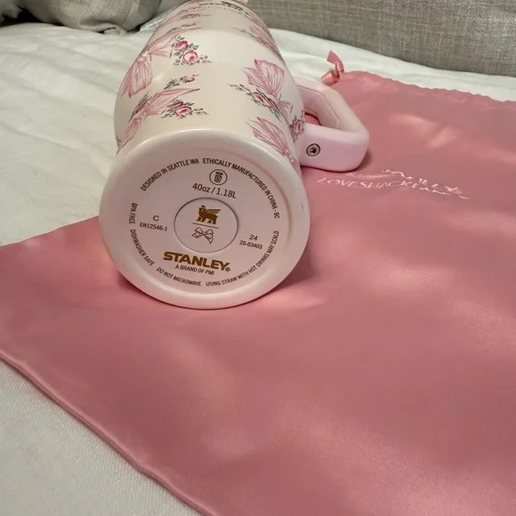 Stanley x Love Shack Fancy 40 oz tumbler - Picture 3 of 6